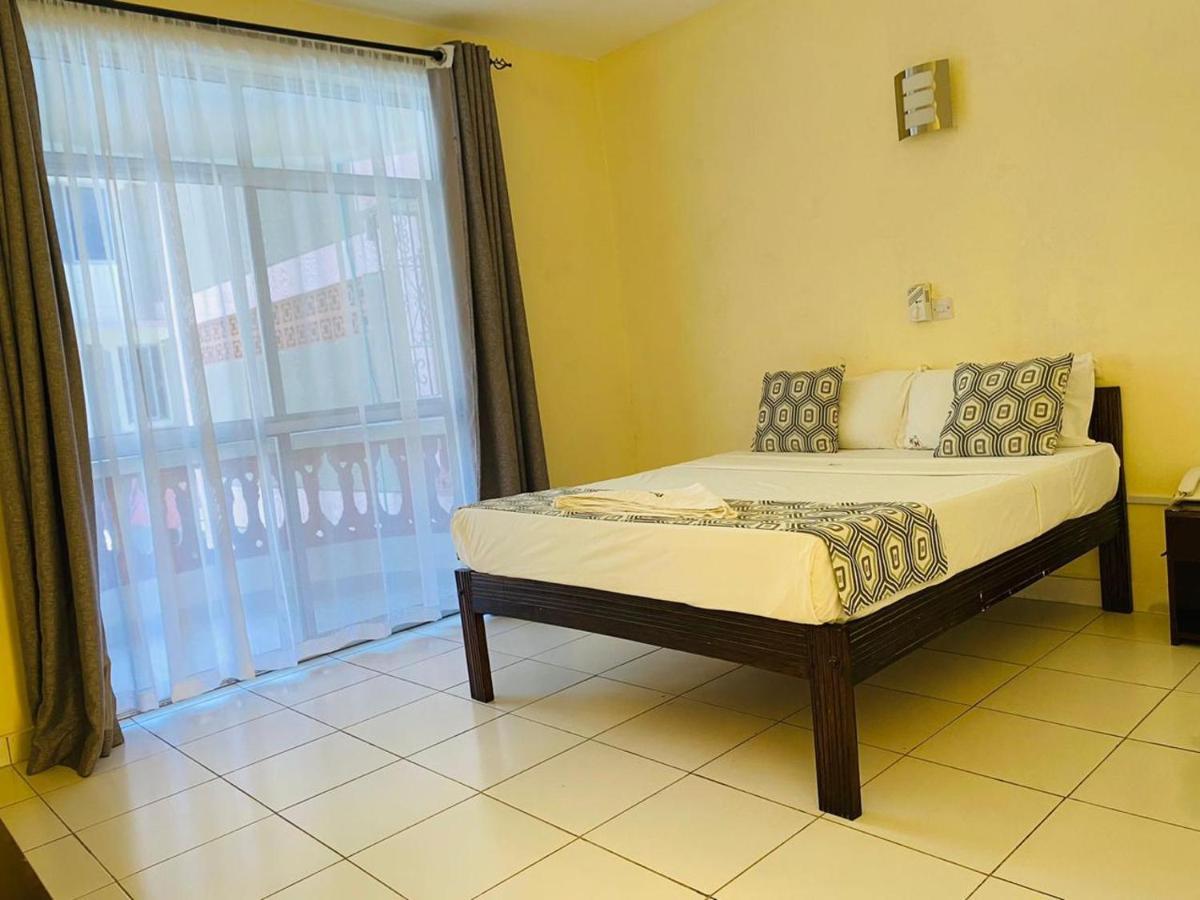 Merry Villa Hotel & Apartments Mombasa Extérieur photo