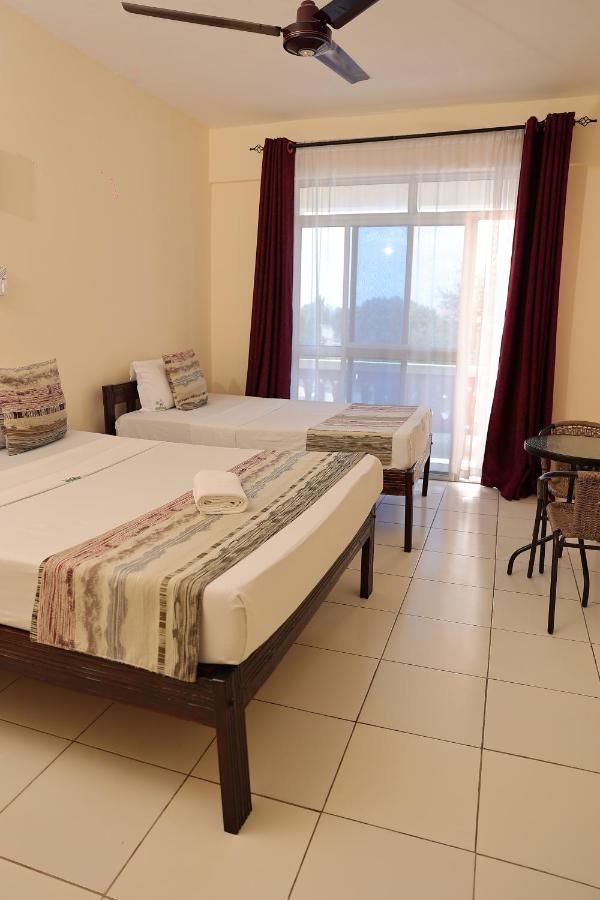 Merry Villa Hotel & Apartments Mombasa Extérieur photo